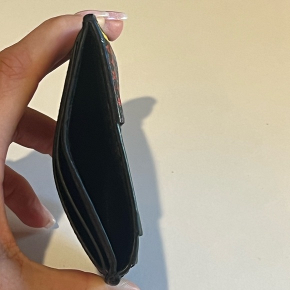 Authentic Gucci card holder - Picture 3 of 4